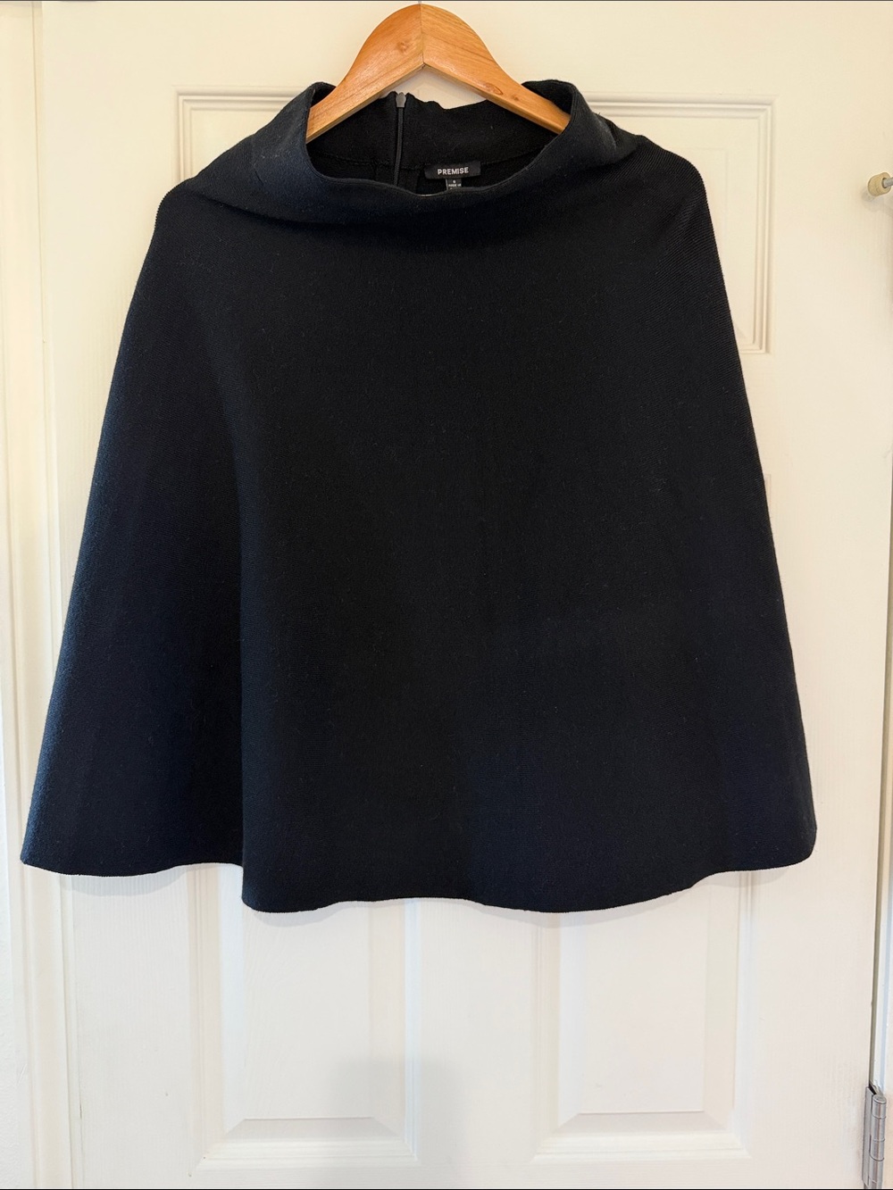 Premise Black Cape-Style Knit Poncho Cape Size Small